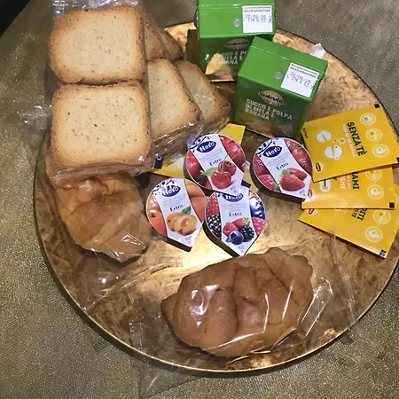 Gold House Дом отдыха *