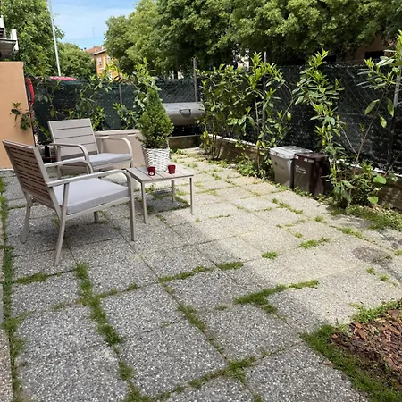 Gold House Дом отдыха